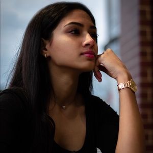 Meet your Posher, Fatima